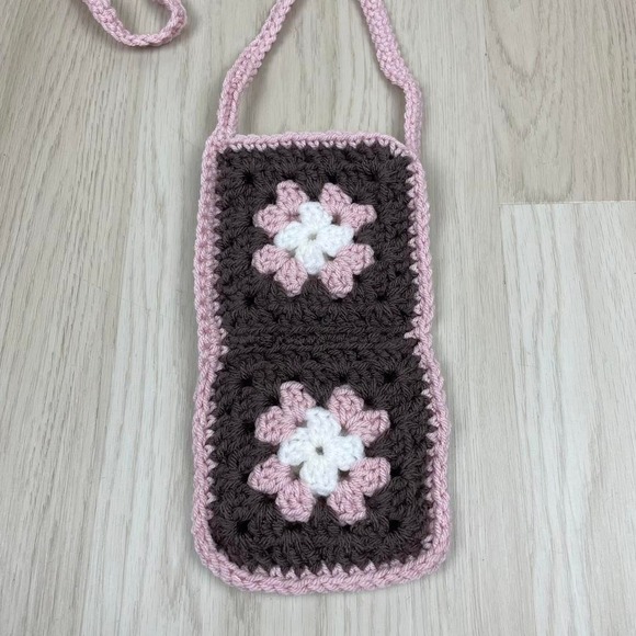 Handmade Crocheted Pink and Gray Knitted Mini Crossbody Bag‎ - Picture 2 of 2